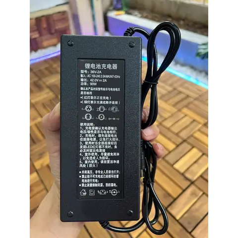Bán Sạc Xe Đạp Điện Chính Hãng: Chọn Mua Ở Đâu, Loại Nào Tốt, Giá Bao Nhiêu?