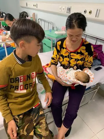 Cậu Bé Đạp Xe: Những Hành Trình Truyền Cảm Hứng & Vượt Khó