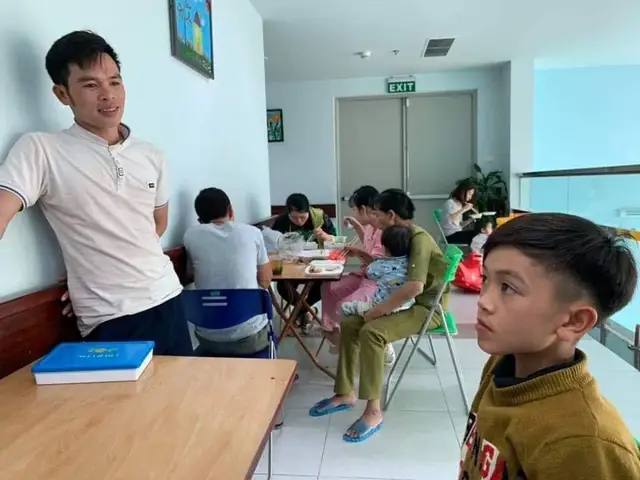 Cậu Bé Đạp Xe: Những Hành Trình Truyền Cảm Hứng & Vượt Khó