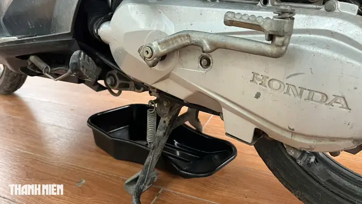 Cách Khắc Phục Xe Tay Ga Không Nổ Máy Khi Hết Bình Hoặc Không Đề Được
