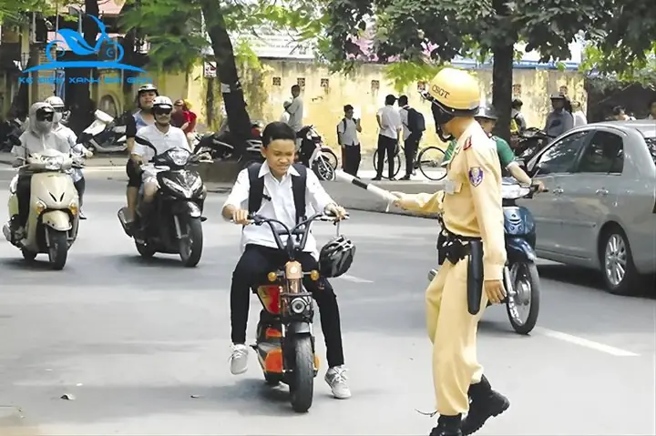 Đi Xe Đạp Điện Có Khó Không? Hướng Dẫn Chi Tiết Cho Người Mới Bắt Đầu