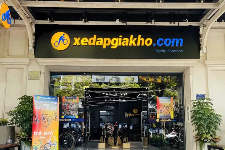 Cách Gắn Đèn Xe Đạp Cho Người Mới: Đèn Trước, Đèn Sau Và Đèn Sạc Cách Gắn Đèn Xe Đạp Cho Người Mới: Đèn Trước, Đèn Sau Và Đèn Sạc