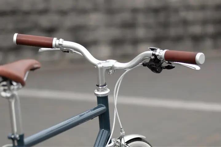 Cách Chọn Mua Ghi Đông Thẳng (flat Bar) Chuẩn Kỹ Thuật: Kích Thước, Chất Liệu, Loại Xe Phù Hợp & Thương Hiệu Uy Tín Cách Chọn Mua Ghi Đông Thẳng (flat Bar) Chuẩn Kỹ Thuật: Kích Thước, Chất Liệu, Loại Xe Phù Hợp & Thương Hiệu Uy Tín