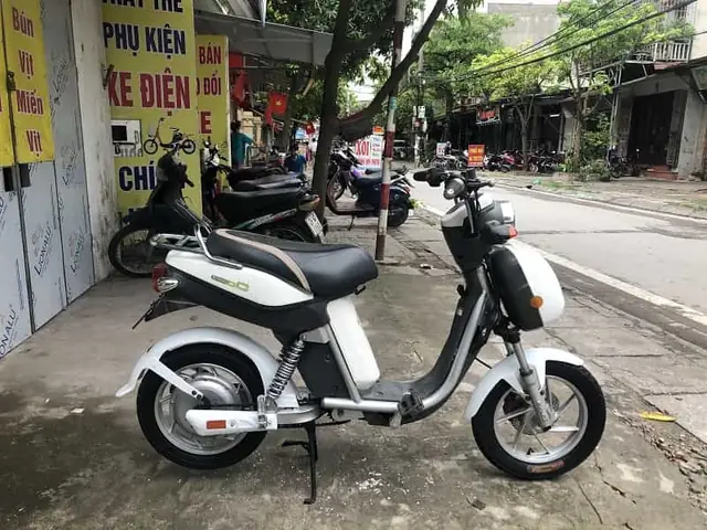 Giá Bình Xe Đạp Điện Cũ: Tư Vấn Mua & Thay Thế Chi Tiết 2024
