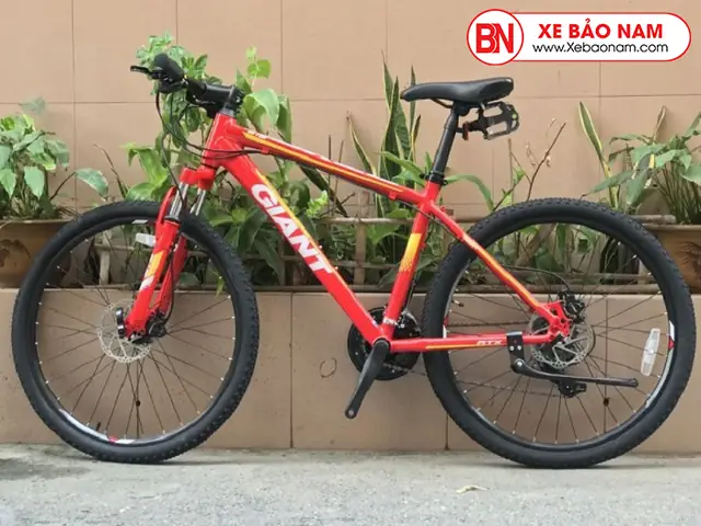 Giá Xe Đạp Giant ATX 618: Thông Số, Đánh Giá & Nơi Mua Uy Tín