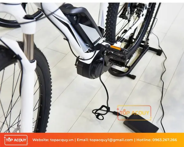 Cách Kiểm Tra Bình Ắc Quy Xe Đạp Điện Tại Nhà Bằng Đồng Hồ Vạn Năng