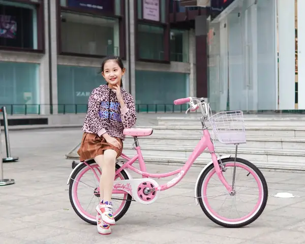 Top Mẫu Xe Đạp Bé Gái 6 Tuổi Phù Hợp Chiều Cao & Sở Thích Top Mẫu Xe Đạp Bé Gái 6 Tuổi Phù Hợp Chiều Cao & Sở Thích