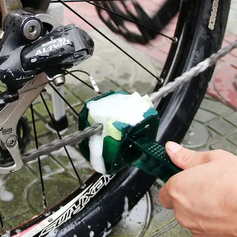 Rửa Xích Xe Đạp Bằng Gì Tốt Nhất & Cách Vệ Sinh Hiệu Quả