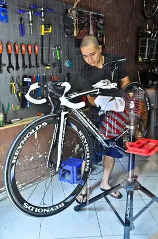 Tiệm Sửa Xe Đạp Gần Đây: Tìm Địa Chỉ Uy Tín & Dịch Vụ Tốt Nhất