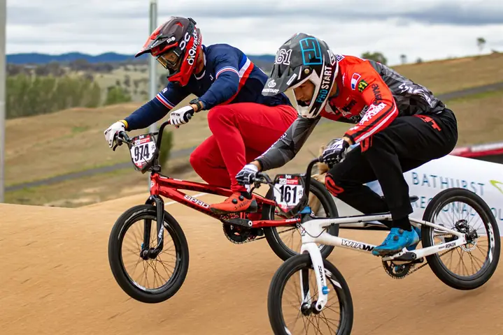 Xe Đạp BMX Là Gì? Đặc Điểm, Phân Loại & Cách Chọn Mua Chi Tiết
