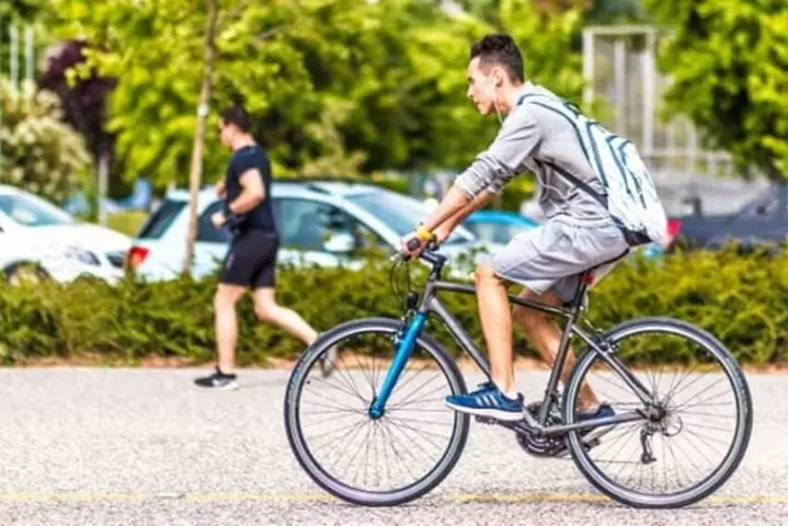 Xe Đạp Cho Học Sinh Nam Cấp 3: Chọn Xe Bền Đẹp, Giá Tốt Phù Hợp