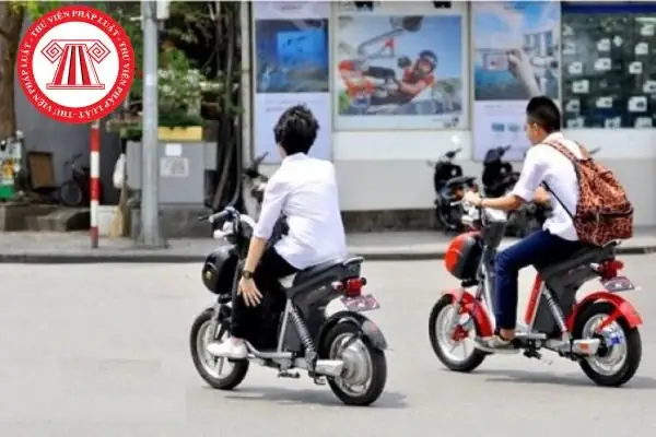 Xe Đạp Điện Có Bắt Buộc Đội Mũ Bảo Hiểm Không? Quy Định Mới Nhất 2025 & Mức Phạt