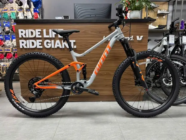 Xe Đạp Thể Thao Nam Giant: Hãng Nào Tốt Nhất, Mẫu Nào Nên Mua?