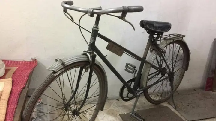 Xe Đạp Thời Bao Cấp: Ký Ức "báu Vật" Và Câu Chuyện Vượt Khó Của Một Thời