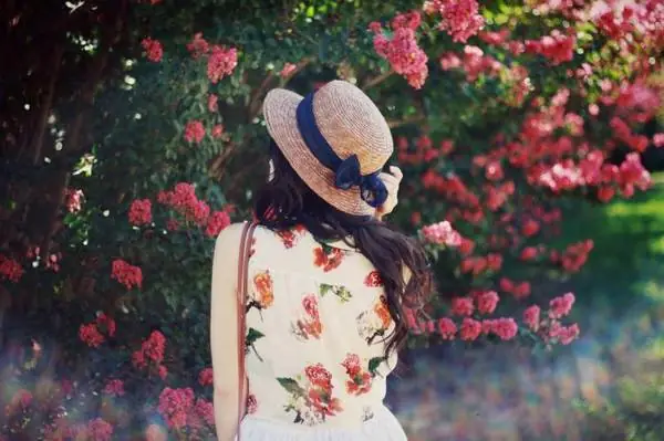 Giải Mã Giấc Mơ Đi Xe Đạp Lên Dốc: Ý Nghĩa Điềm Báo, Tốt Xấu & Con Số May Mắn Chi Tiết