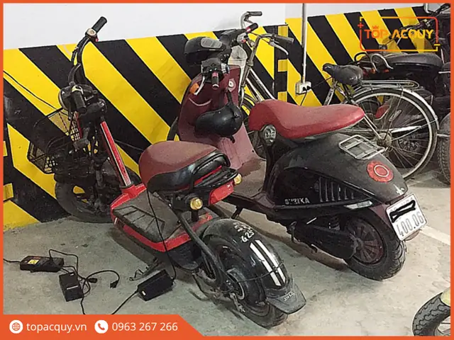 Bộ Sạc Xe Đạp Điện Bị Nổ: Nhận Biết Nguyên Nhân Và Cách Xử Lý An Toàn Bộ Sạc Xe Đạp Điện Bị Nổ: Nhận Biết Nguyên Nhân Và Cách Xử Lý An Toàn