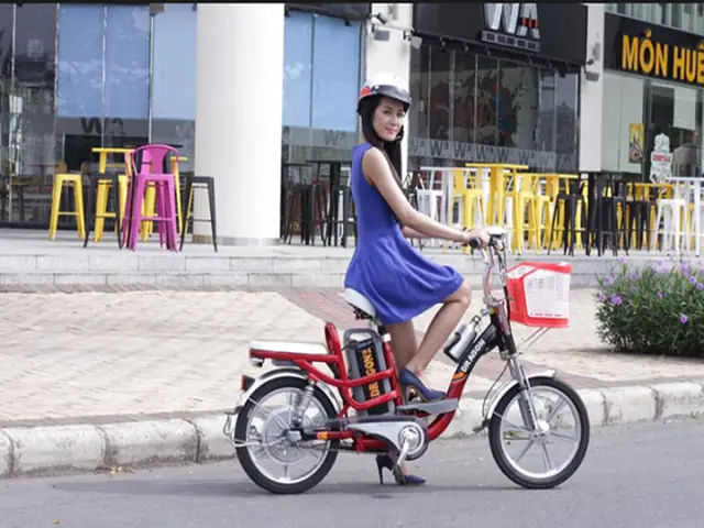 Thay Bình Xe Đạp Điện Hkbike Giá Bao Nhiêu? Chủ Xe Nên Chọn Ắc Quy Nào?
