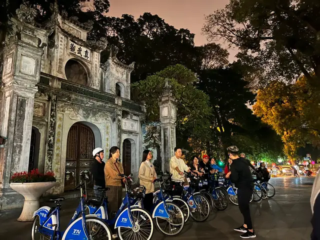 Tour Xe Đạp Hà Nội: Chọn Tour Nào, Giá Bao Nhiêu Và Đi Đâu?