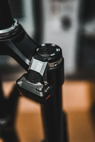 Chi Tiết Xe Đạp Trek Slash 9.9 Project One Của Cường Đô La: Giá Hơn Nửa Tỷ, Cấu Hình "khủng" Và Câu Chuyện Lắp Ráp Độc Bản