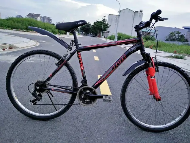 Đánh Giá Xe Đạp Jett Atom Pro: Cấu Hình Chi Tiết, Giá Mới 2024-2025, So Sánh & Kinh Nghiệm Chọn Mua