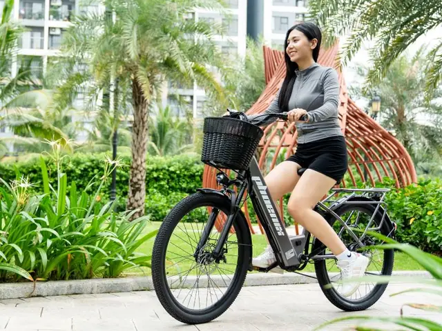 Xe Đạp Máy Là Gì? Định Nghĩa Pháp Lý, Tiêu Chí Phân Loại & Phân Biệt Với Xe Đạp Điện Theo Luật 2025