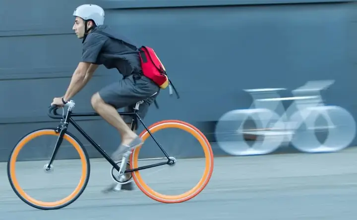Xe Đạp Thắng Bằng Chân Là Gì? Phanh Chân Fixed Gear Dành Cho Người Mới