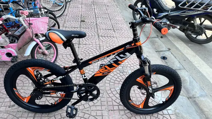 Xe Đạp Trẻ Em Space Baby Xe Đạp Trẻ Em Space Baby