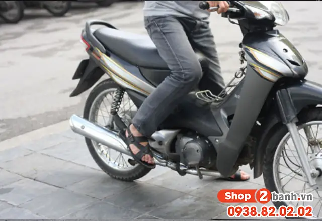 Xe Máy Đạp Nhẹ Không Nổ: Nguyên Nhân Mất Hơi Và Cách Khắc Phục Từng Bước