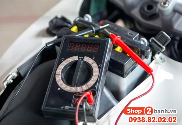 Xe Honda SH Mode Có Chân Đạp Không? Cách Xử Lý Khi Hết Bình